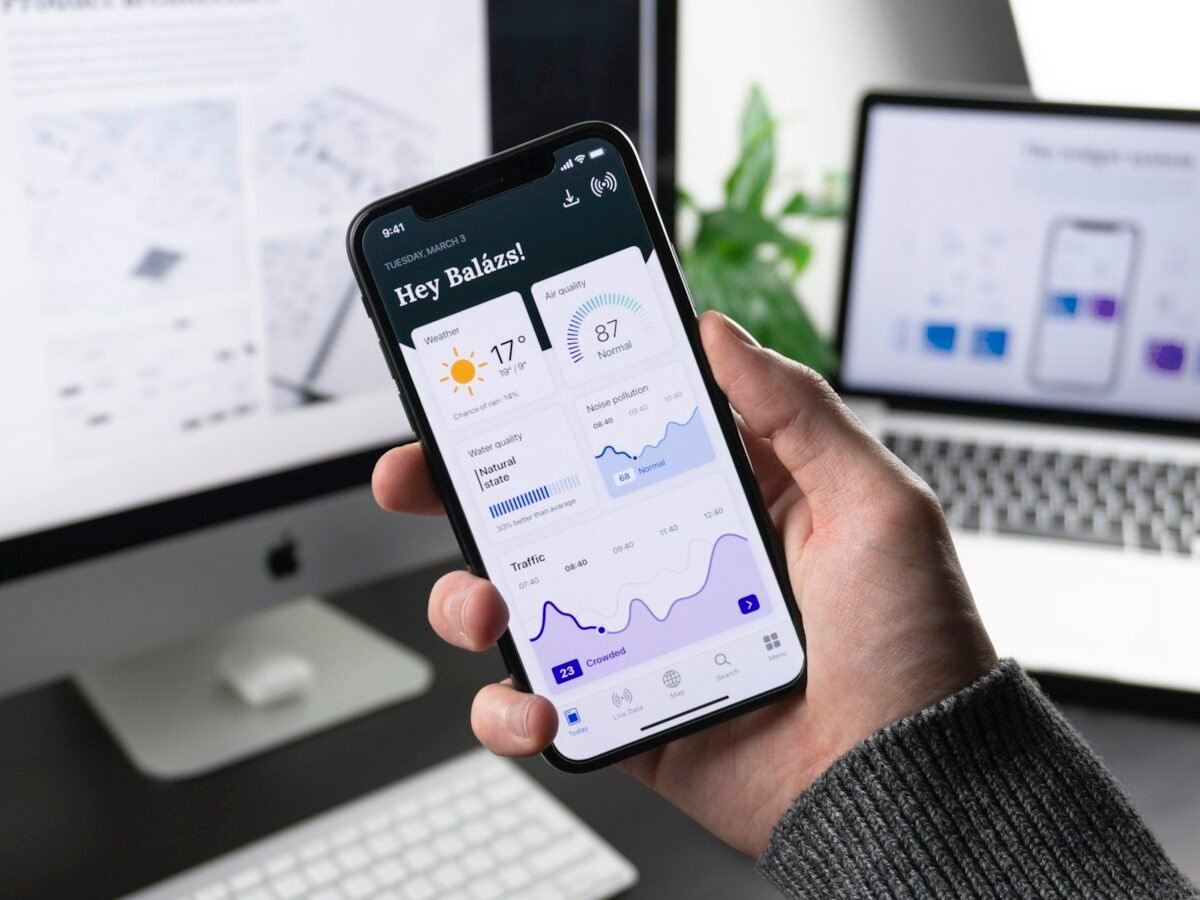 Kiểm tra giao diện di động khi hoàn tất việc tạo trang web miễn phí